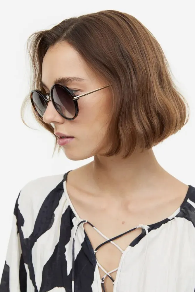 عینک آفتابی زنانه اچ اند ام رنگ قهوه ای طرح لاک پشتی کد 1147272002