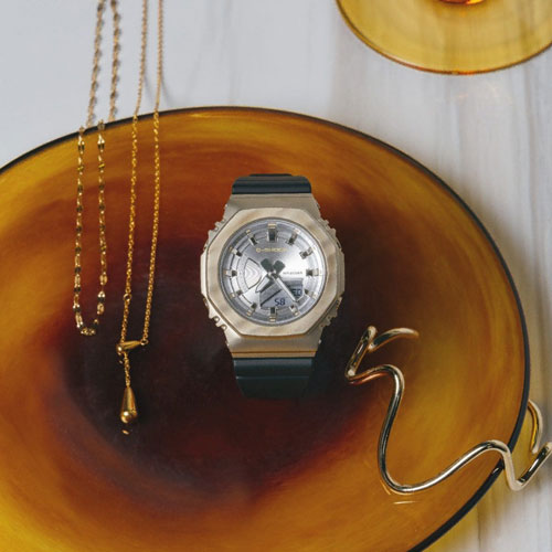 ساعت مچی زنانه G-SHOCK سایز متوسط 
مدل CASIO-GM-S2100BC-1ADR
