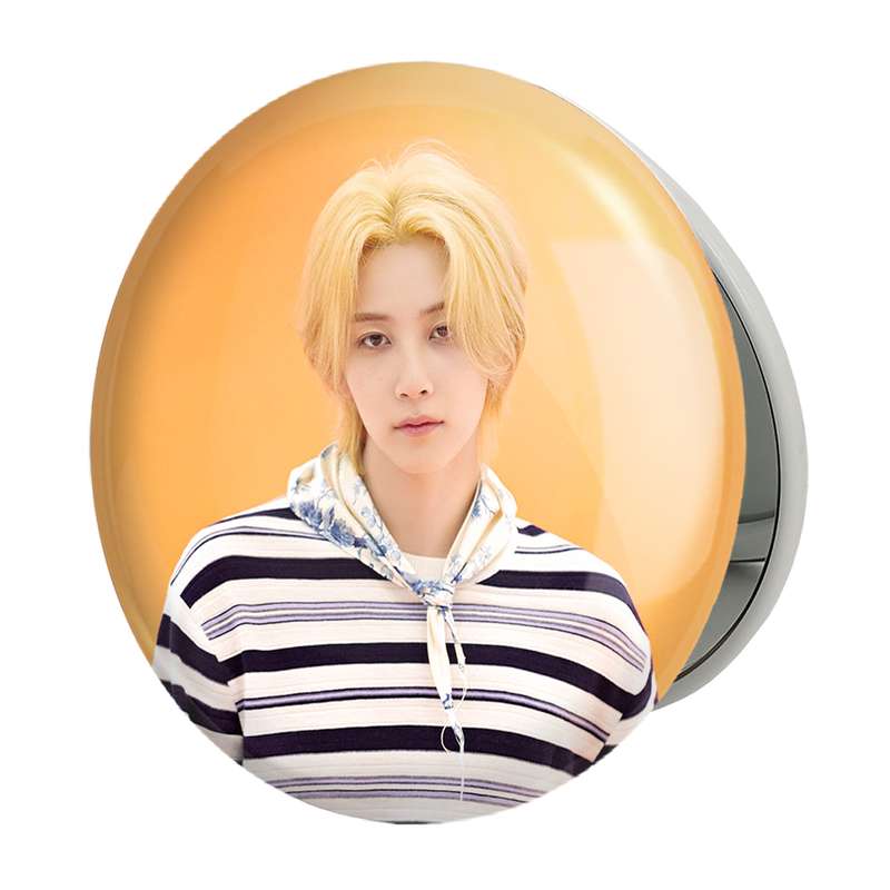 آینه جیبی خندالو طرح جونگهان گروه سونتین Seventeen مدل تاشو کد 12503