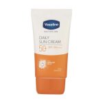 کرم ضد آفتاب بی رنگ وازلین +SPF50 مدل دیلی سان مناسب انواع پوست حجم 50 میلی لیتر