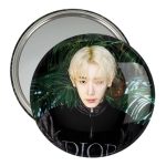آینه جیبی خندالو مدل ونهو گروه مانستا اکس MONSTA X  کد 12265