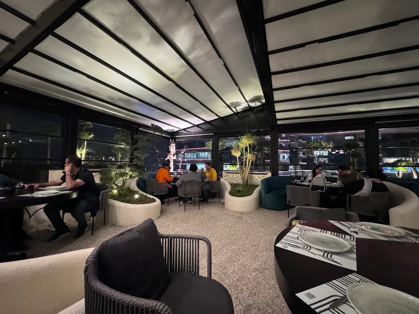 بولرو گاردن ؛ 5% تخفیف رستوران (تهران)