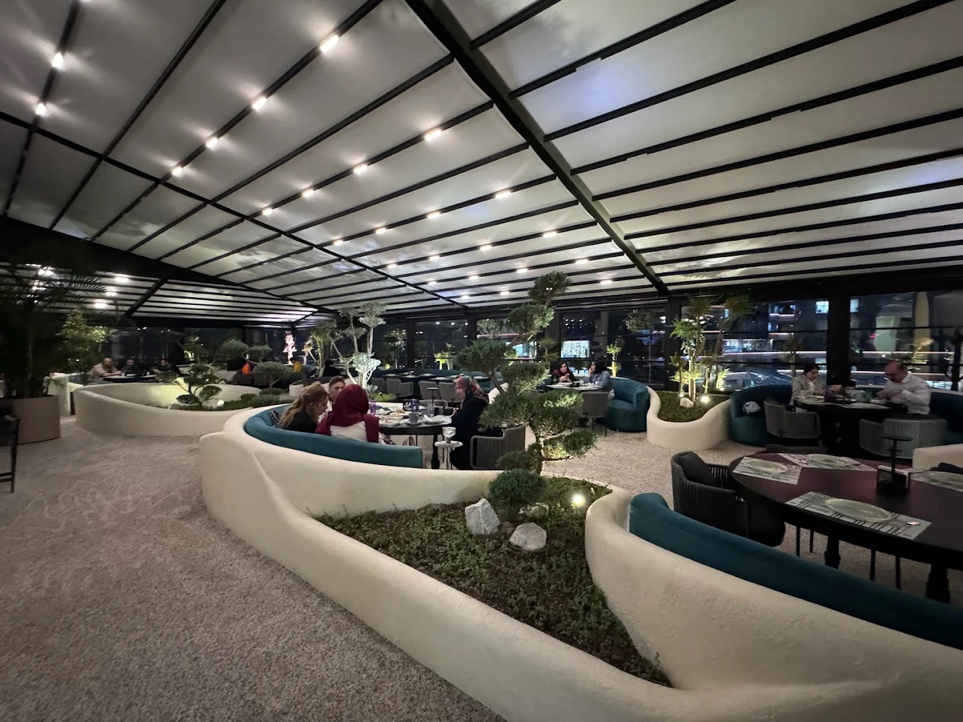 بولرو گاردن ؛ 5% تخفیف رستوران (تهران)